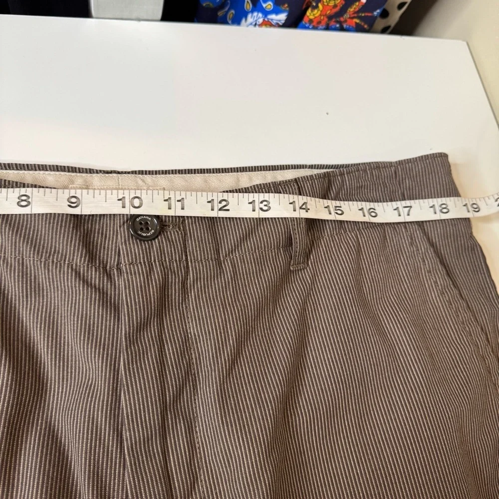 Banana Republic pants feature